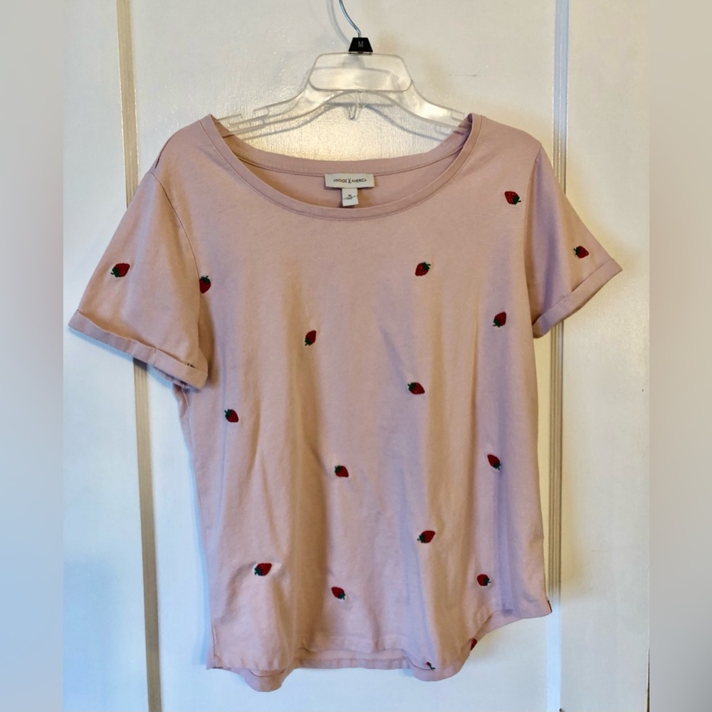 Pink Strawberry Embroidered Women's Top, Size M 🍓